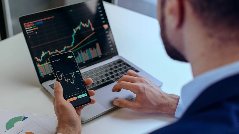 Dashboard di trading IA di Spot +11V Sontrix